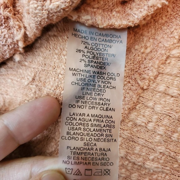 Two by Vince Camuto Women Knitted Cardigan Button Front Closure Coral Sweater - Picture 10 of 10